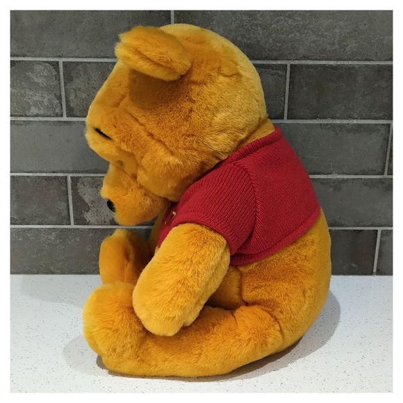 NWT The Disney Store Winnie the Pooh Plush - 18" (1997) - Picture 3 of 8